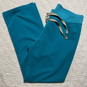 FIGS -Technical Collection Cargo Scrub Pants medium Teal